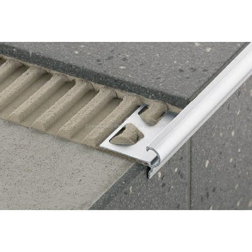TREP FL-AE Schod. H=9mm, Hl. Stříbro mat, délka: 2.5m