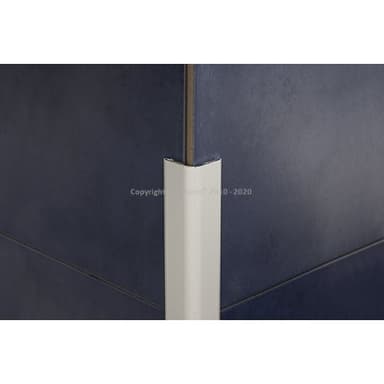 77894 220/A Nárožník lepící 25x25mm, oblý /Elox stříbro/300cm 1