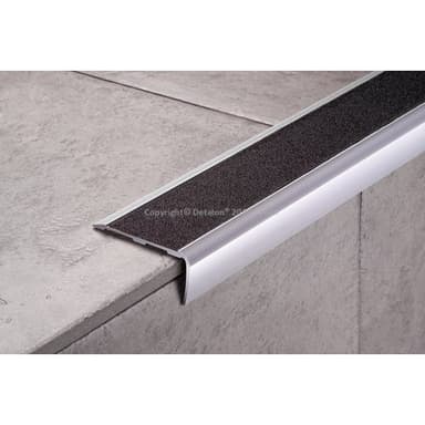 64077 80/F Schod.hrana vrtaná 70x33 mm/Elox stříbro/ 340 cm 1