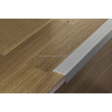 21512 474/CV Schod.hrana vrtaná 25x20mm/Elox stříbro/90cm 3