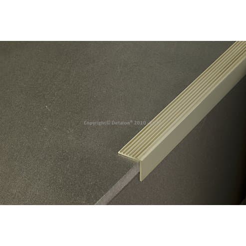 75178 370/A Schod.hrana lepící 20x20mm /Mosaz/270cm