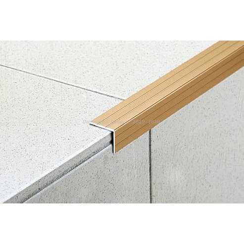 Schodišťová hrana lepící 30x24,5mm /Dub/270cm