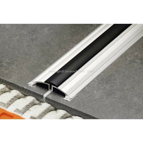 SHOWERPROFILE-WSC - Půlkulatá vložka, šířka: 16mm, PVC - černá, délka: 1m